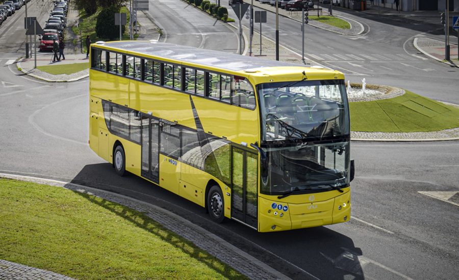 TMB prueba el modelo i23 eléctrico doble piso turístico